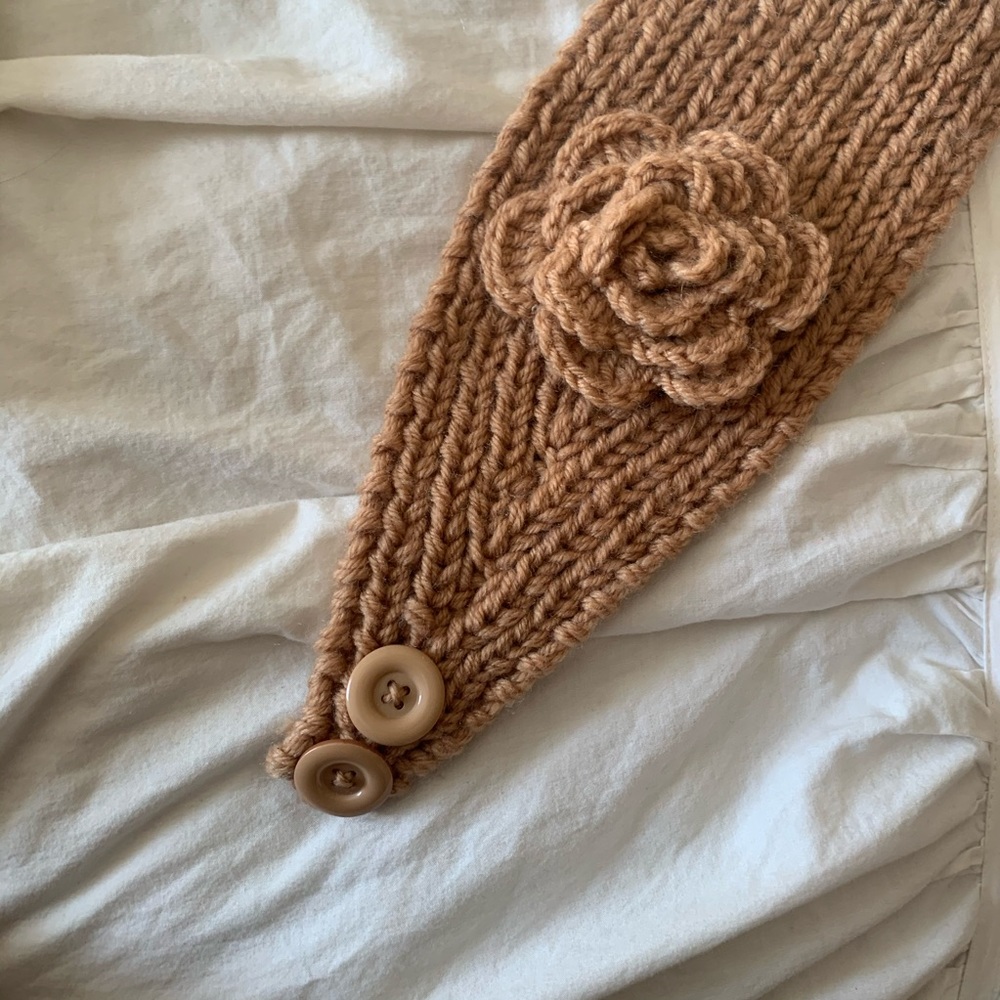 Hand knit headband